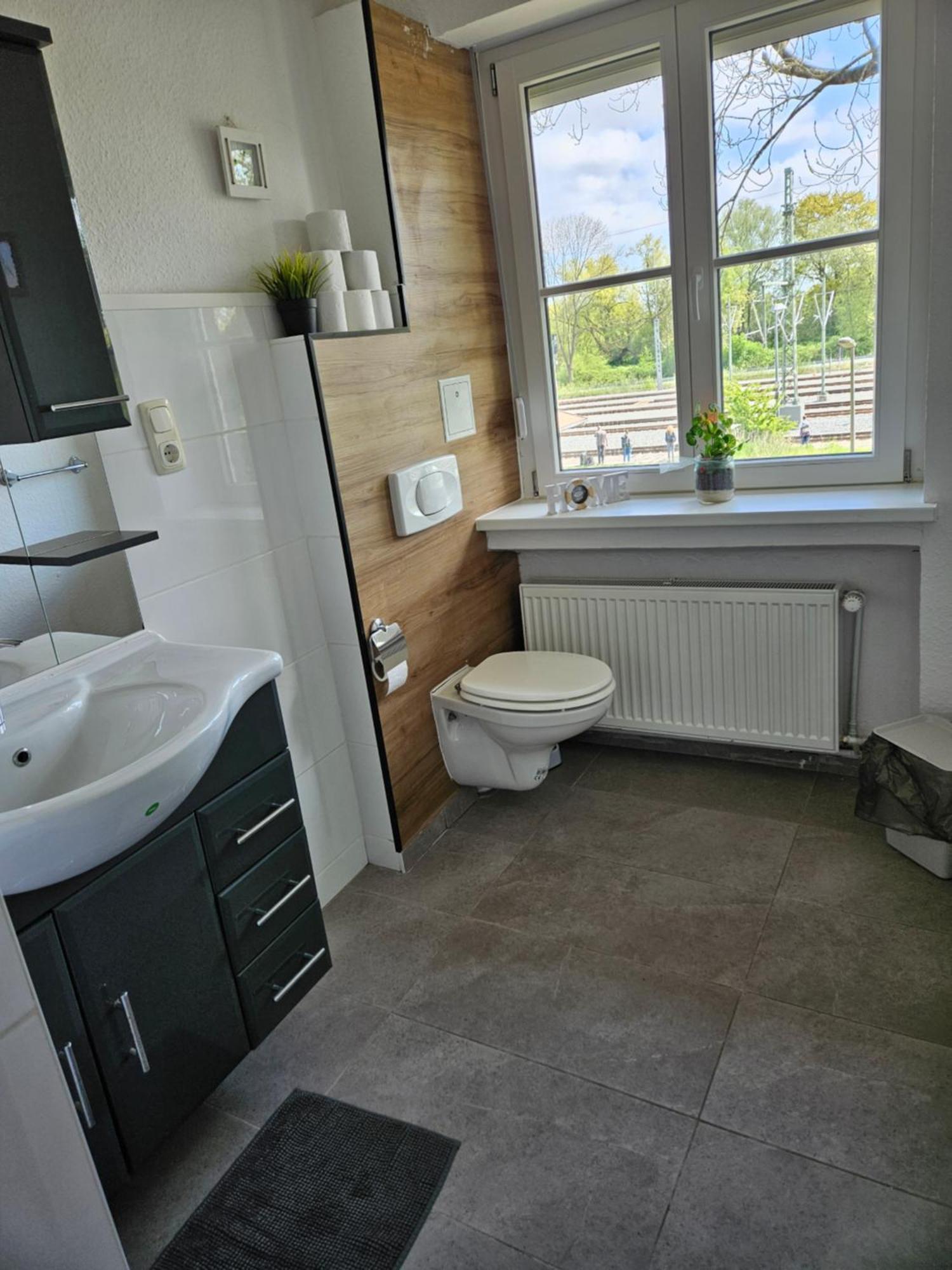 Nordseehostel am Bahnhof Sande Buitenkant foto