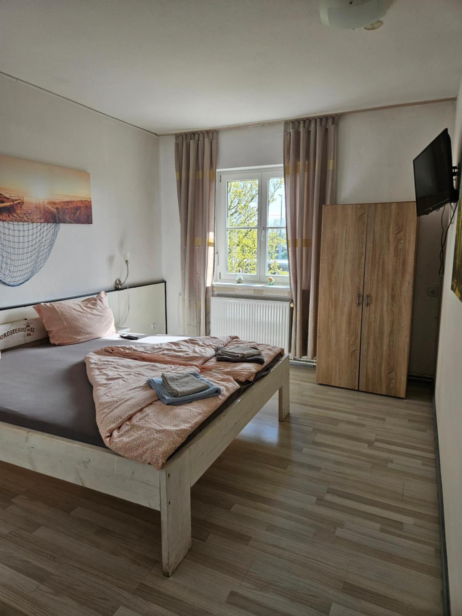Nordseehostel am Bahnhof Sande Buitenkant foto